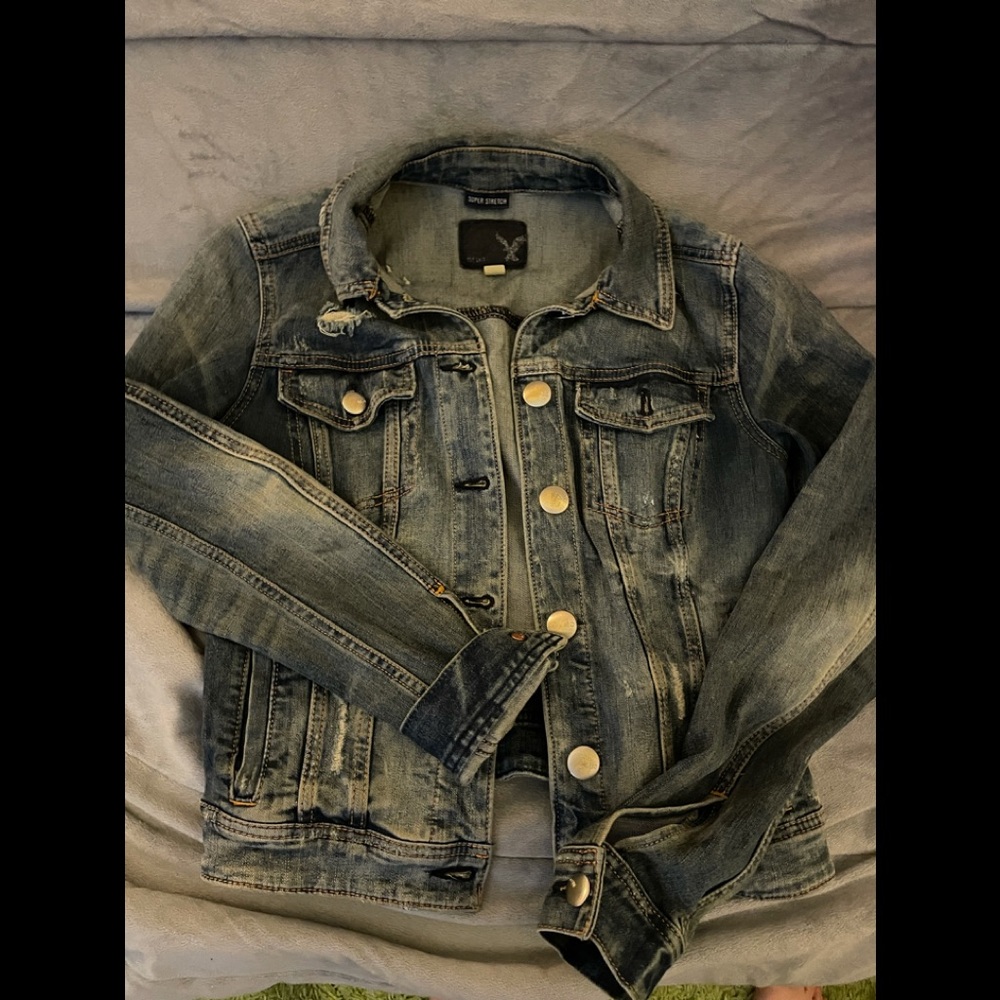 American Eagle Jean Jacket small